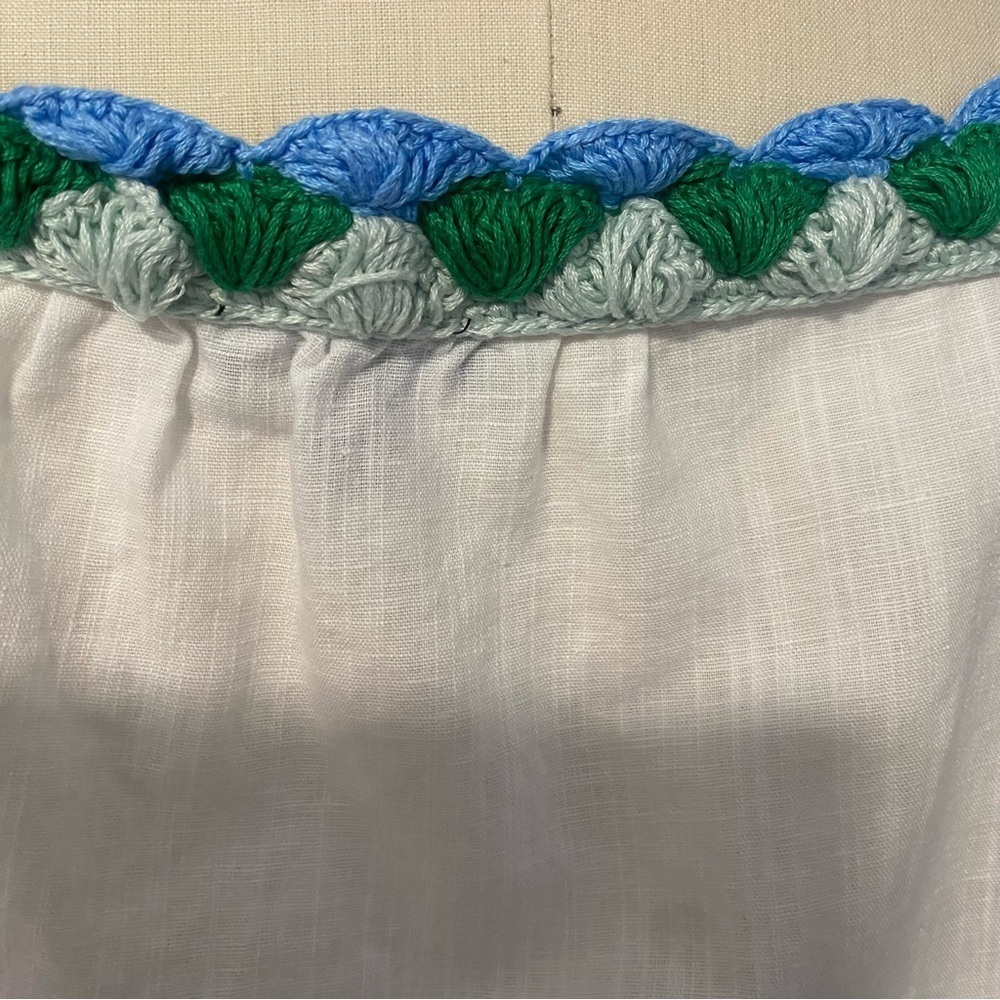 Talbots White Linen Blouse with Blue & Green Crochet Trim Sz 1X Petite - Picture 7 of 9